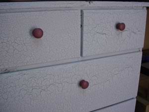 How To Do A Crackle Paint Finish Do It Yourself Help Com